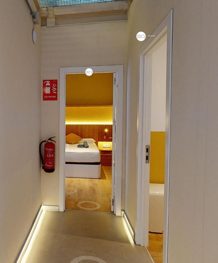 Bright Ensuite Rooms In Madrid, Sk מראה חיצוני תמונה