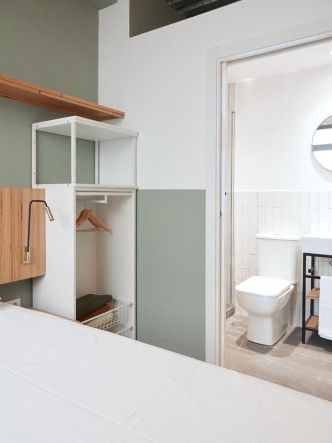Bright Ensuite Rooms In Madrid, Sk מראה חיצוני תמונה